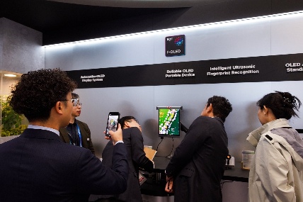 CES 2026：京东方首发HERO 2.0智能座舱，多模态交互全面升级