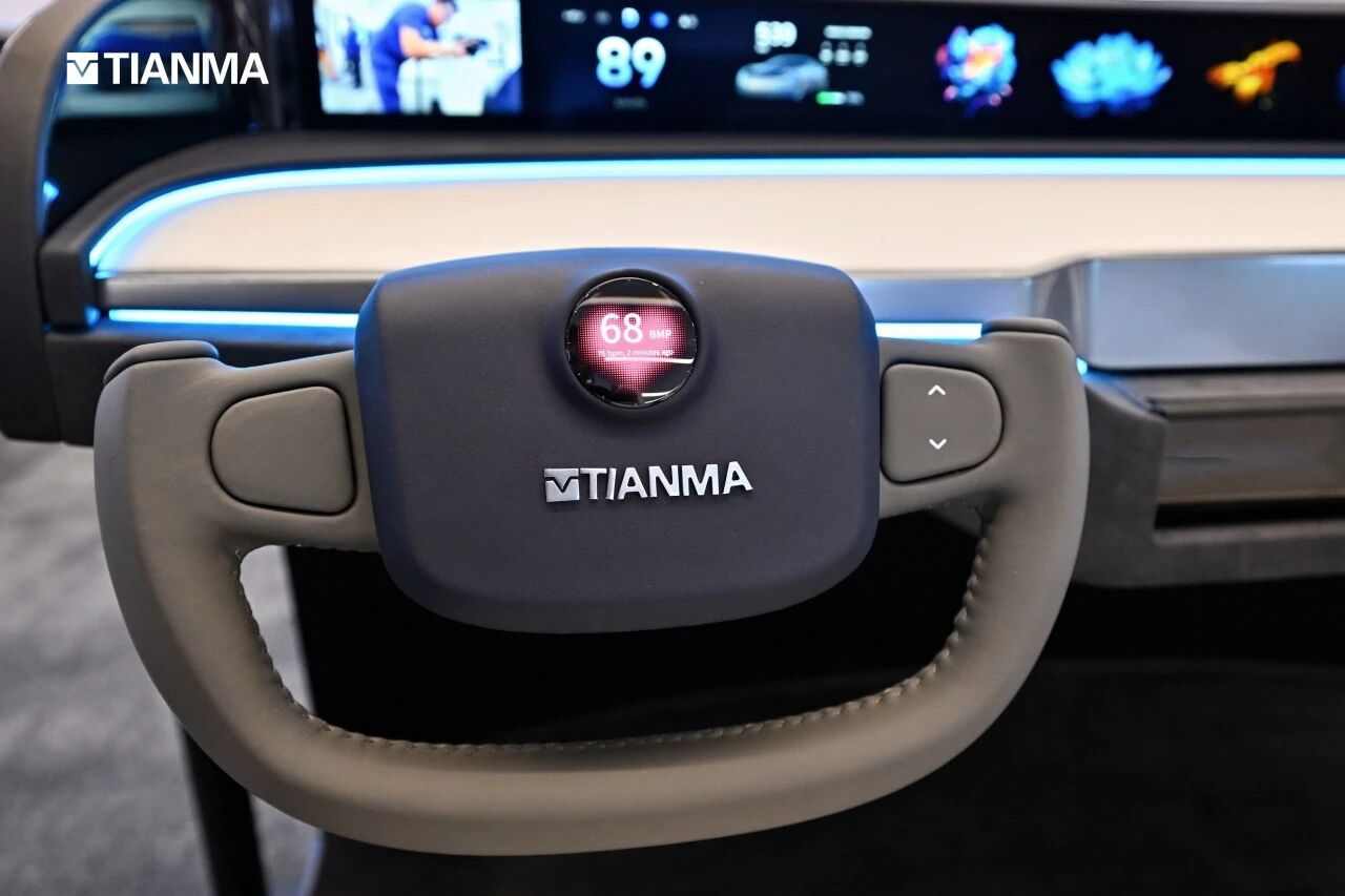 CES 2026：天马首发新一代智能座舱解决方案，挑战驾驶视觉极限