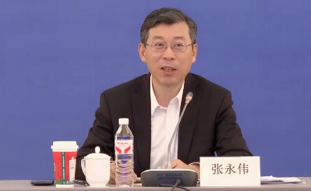 中国车市进入高销量低增长期 全固态电池与智能驾驶提速发展