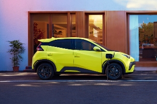 印尼汽车市场销量持续下滑 中国品牌电动车崛起抢占市场份额