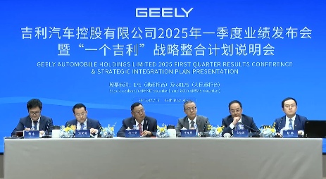 车圈十大人事变动，透视行业的焦虑与奋进 | 看见2025