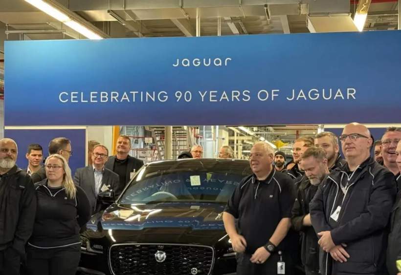 捷豹停产燃油车全面转型电动化面临市场挑战