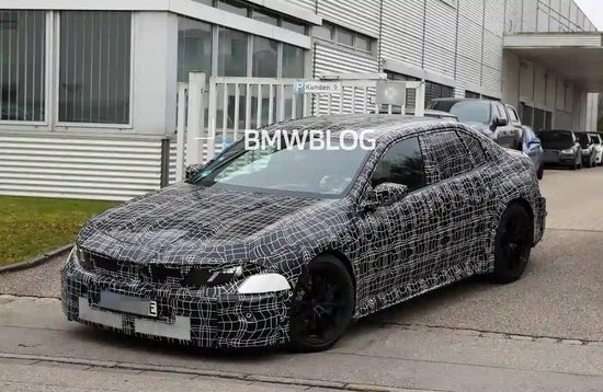 全新宝马M3电动版测试谍照曝光 2027年量产四电机布局
